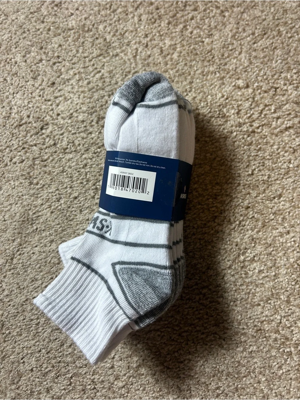 K-Swiss Men’s Quarter Athletic Socks 5 Pair White Gray Cushioned Sport Performan